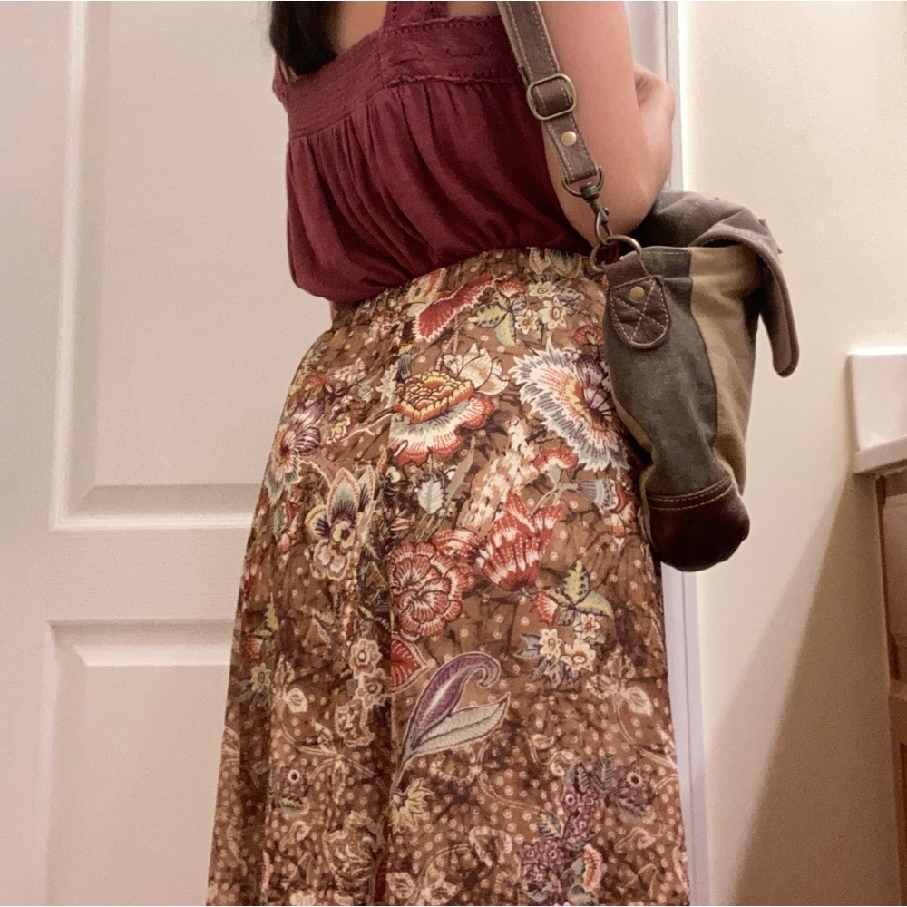 Beautiful vintage maxi skirt